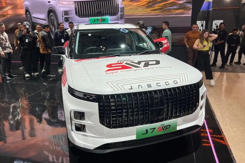 Omoda & Jaecoo Bawa J7 SHS-P SIVP di GIIAS 2026, Bisa Cari Parkir dan Jemput Pemiliknya 